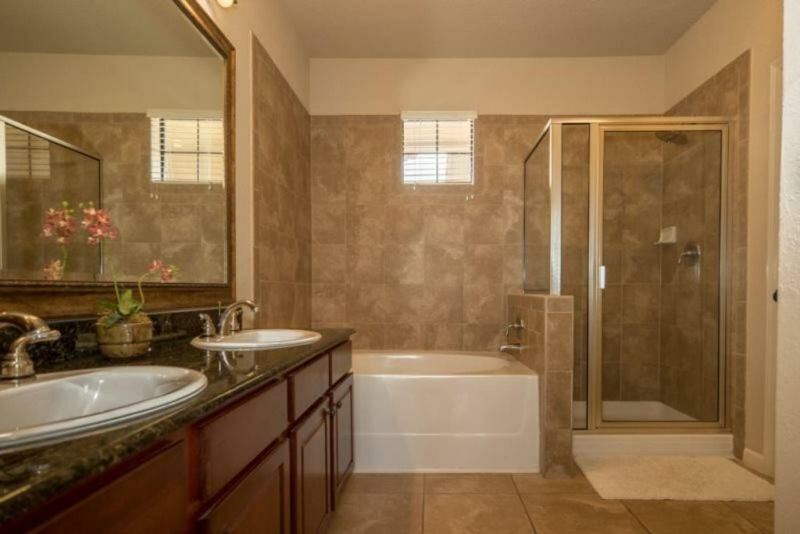 902 Charo Parkway, Unit 623, Davenport, 33897, United States of America. hotel inDavenport