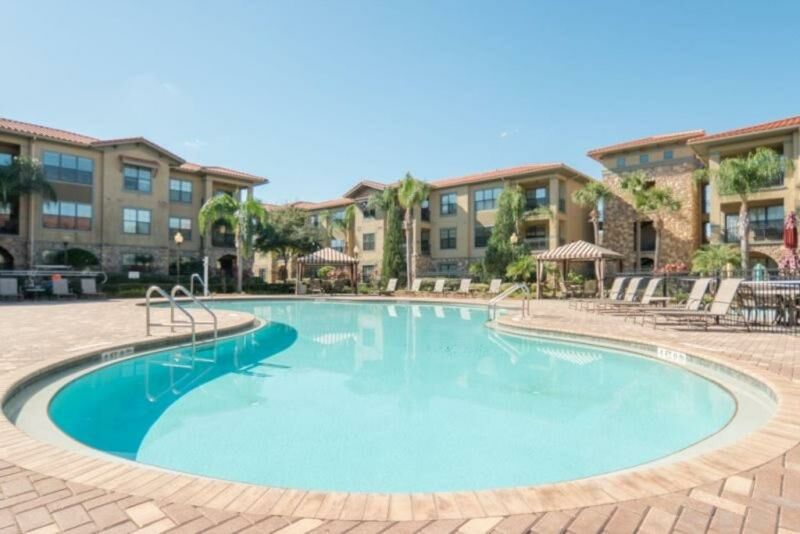 902 Charo Parkway, Unit 623, Davenport, 33897, United States of America. hotel inDavenport